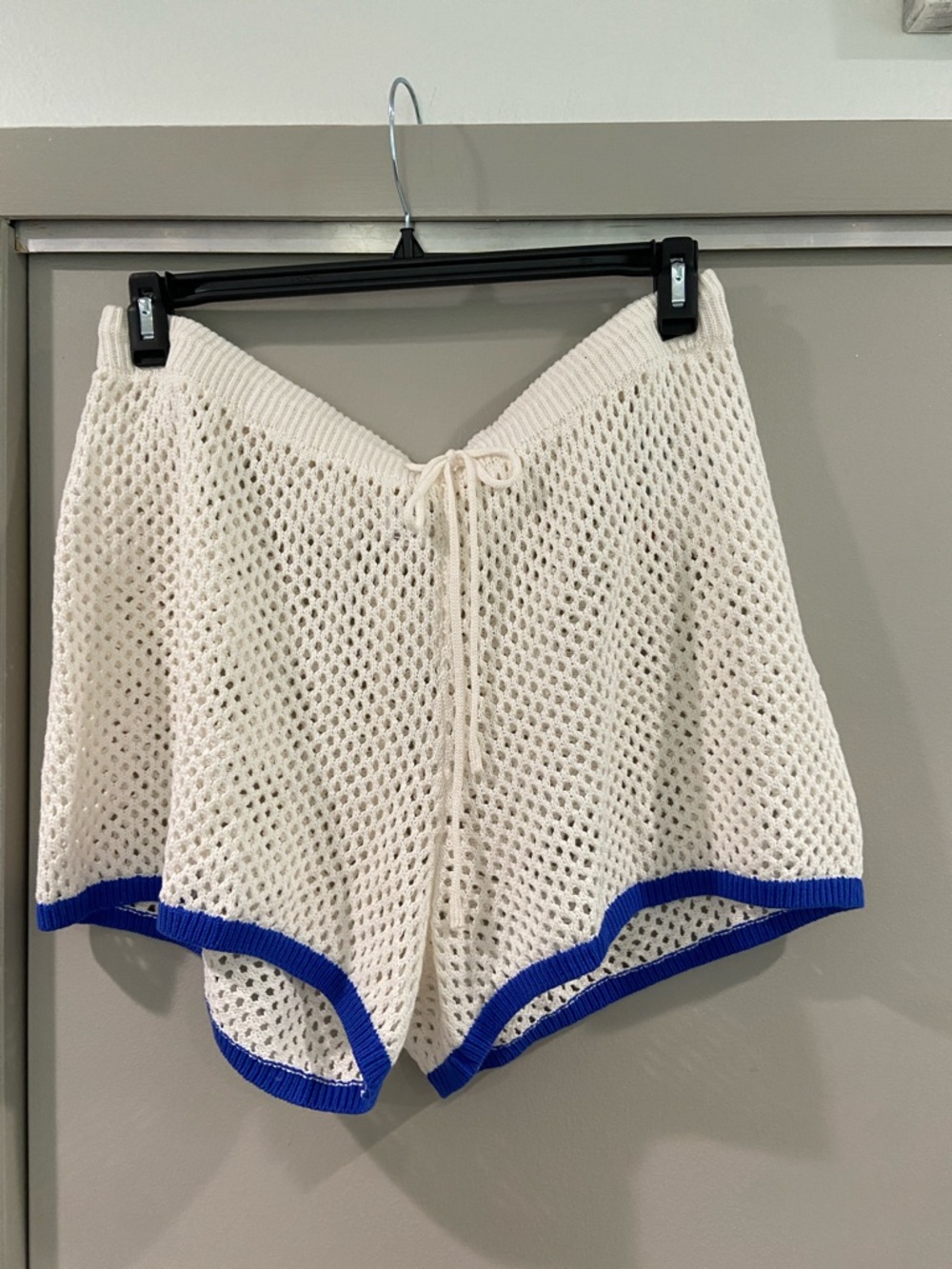 Cream Knit  Mesh Shorts with Blue Trim